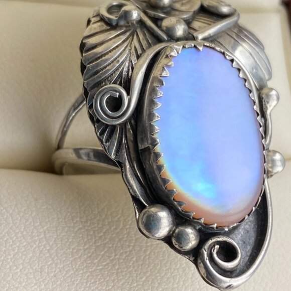 RARE Vtg. Native American Navajo A. EDSITTY Abalone Ring Size 8 Sterling Silver - Picture 14 of 16